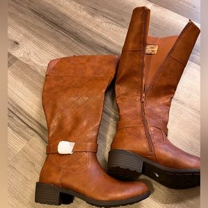 St John’s Bay Boots